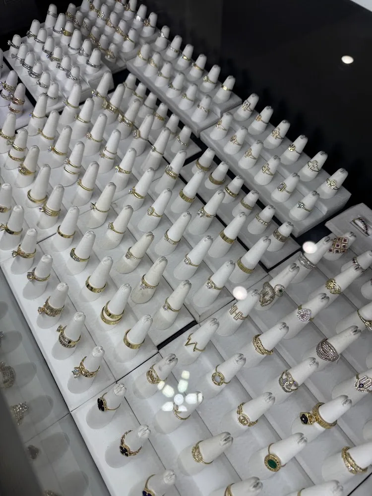 Arrizon jewelry business photo