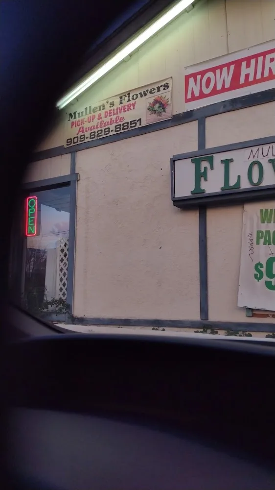Mullens Flowers business photo